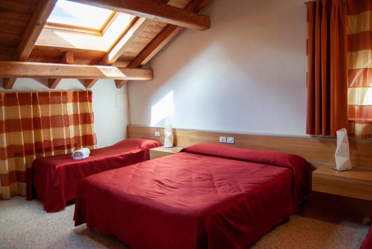 Agriturismo Antico Splendore Villa Pullir Esterno foto